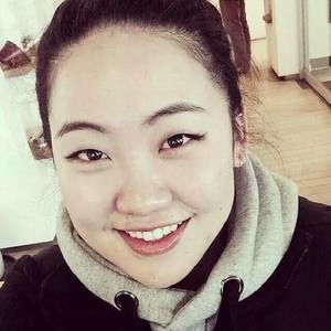 Meet your Posher, Minna